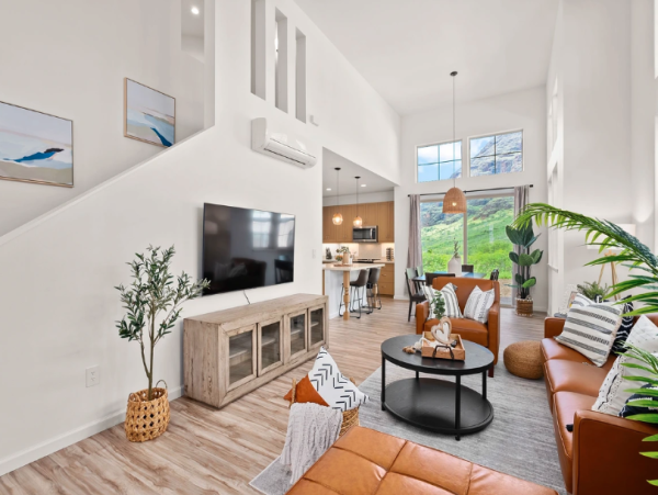 Luxurious Oahu Retreat: Two Villas, Perfect for Groups